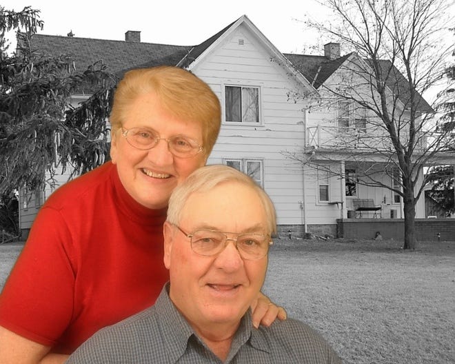 Bob and Susan by Sunnybook Farm farmhouse 2011.